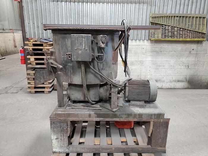 Used CARVER 2CG SAND MIXER