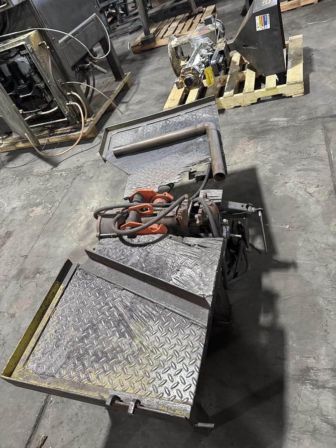 Used FOX 6CC SWING FRAME CUT OFF SAW, 20"