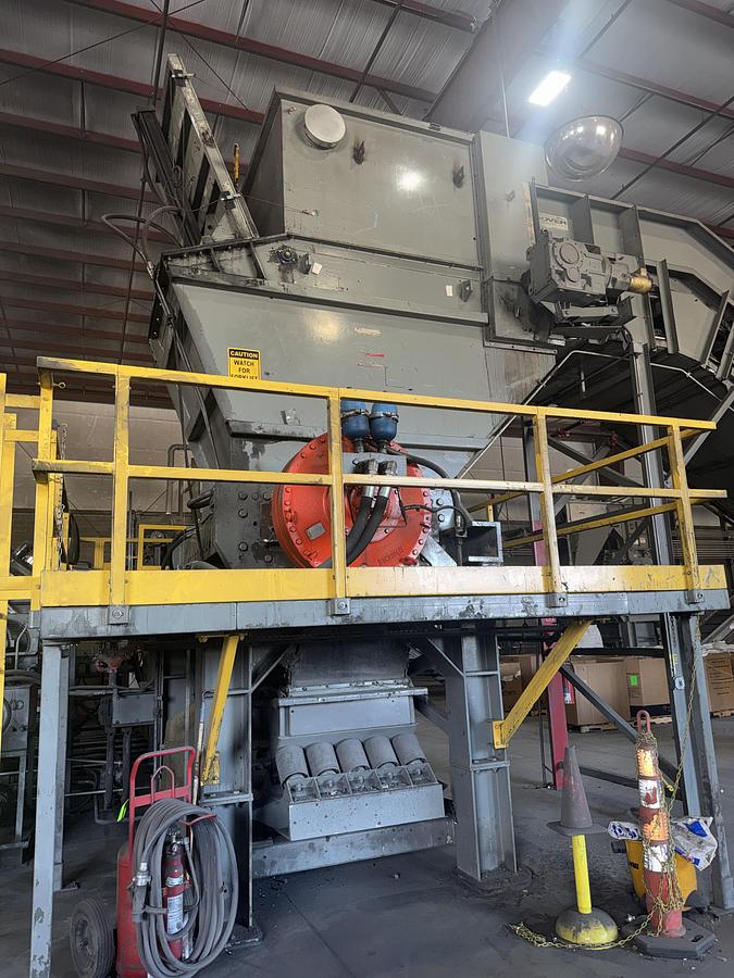 Used SHRED TECH ST-500 SHREDDER