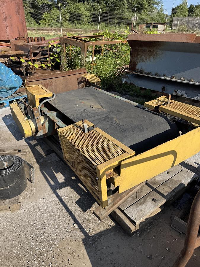 Used DINGS CROSS BELT MAGNET