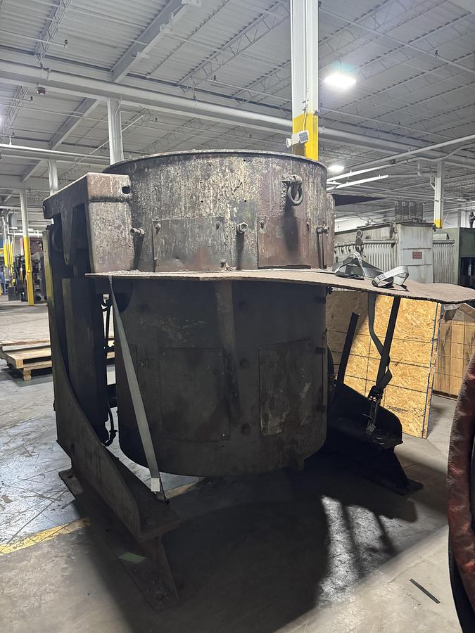 Used INDUCTOTHERM 1 1/2 TON CAPACITY STEEL SHELL FURNACE