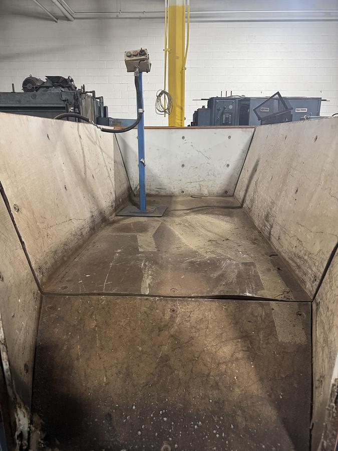 Used 2012 CARRIER AMPI-FLOW VIBRATORY FEEDER
