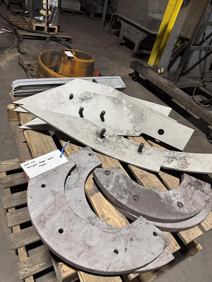 Used SIMPSON 100B PLOWS
