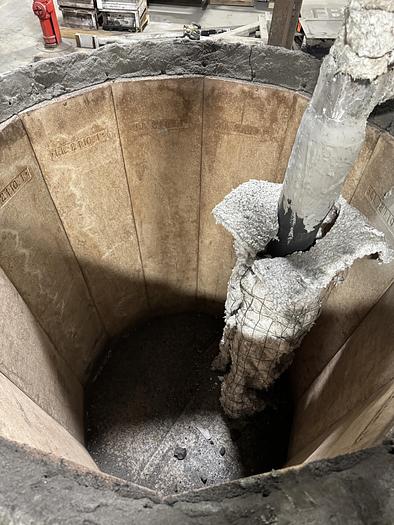 Used 1990 WHITING BOTTOM POUR LADLE