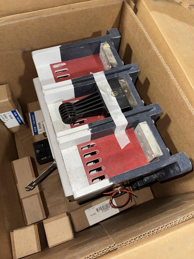 Used EATON RD316WKL04U49Z03 CSERIES TYPE RD CIRCUIT BREAKER