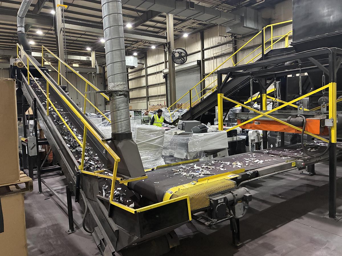 Used 1998 SSI SHREDDING SYSTEMS 2400e DOUBLE SHAFT 200 HP