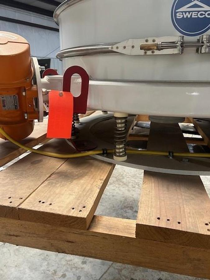 Used 2018 SWECO SCREEN LX48C156WC 48"