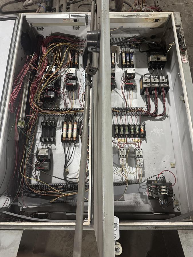 Used WHEELABRATOR 14 SUPER II TUMBLE BLAST FINISHING MACHINE