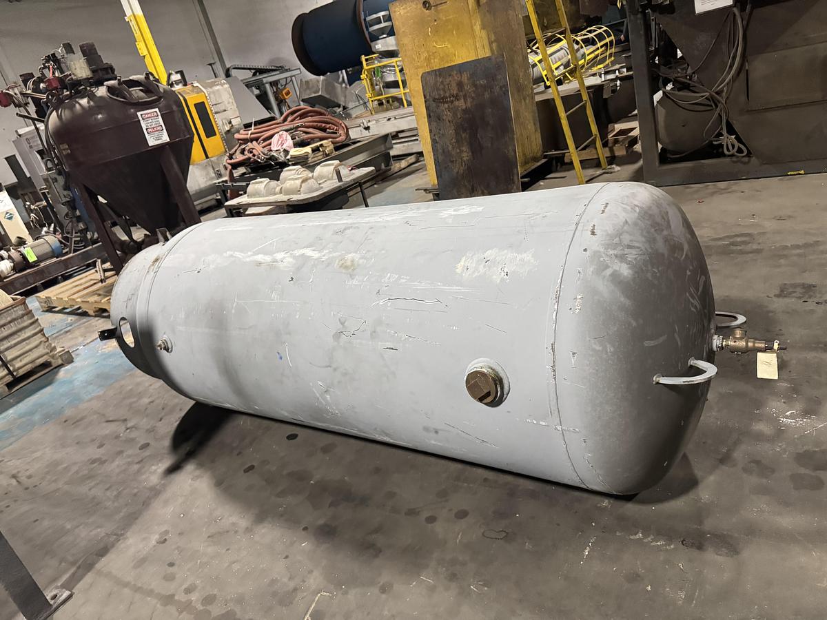 Used AUXILARY AIR TANK