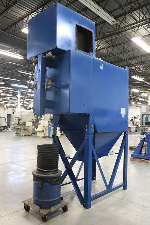 Used DONALSON TORIT DF 2DF8 CARTIDGE DUST COLLECTOR