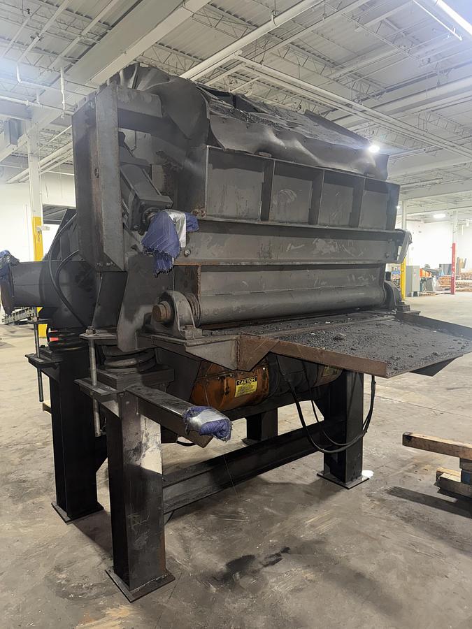 Used GENERAL KINEMATICS VM-64 VIBRA MILL LUMPBREAKER