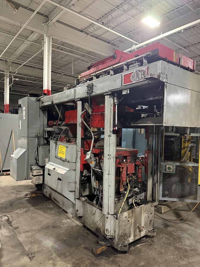 Used 2008 HUNTER XL-2024 AUTOMATIC MOLDING MACHINE
