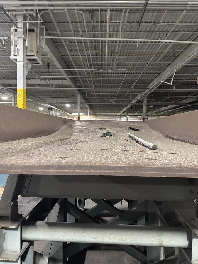 Used SIMPLICITY OSCILLATING CONVEYOR