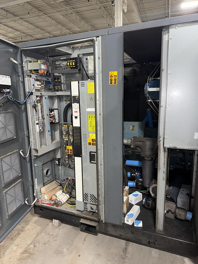 Used 2016 ATLAS COPCO GA160VSD ROTARY SCREW AIR COMPRESSOR