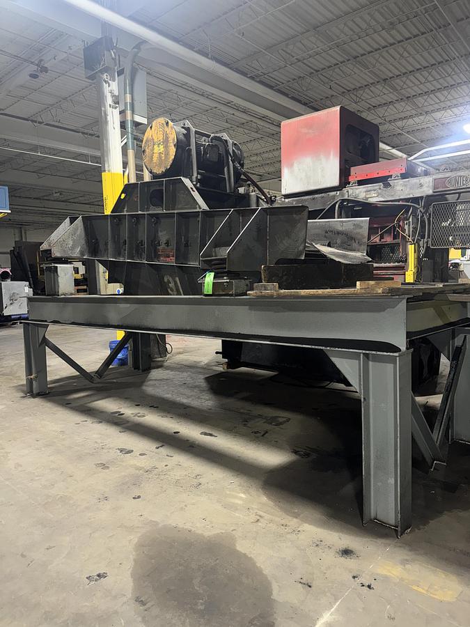 Used GENERTAL KINEMATICS SAND SCREEN