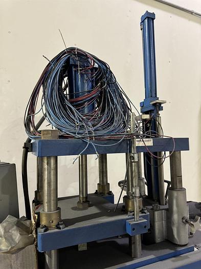 Used BERALCAST INVESTMENT CASTING WAX INJECTION PRESS
