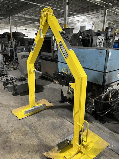 Refurbished QUIPTEC SWI MOLD HANDLER