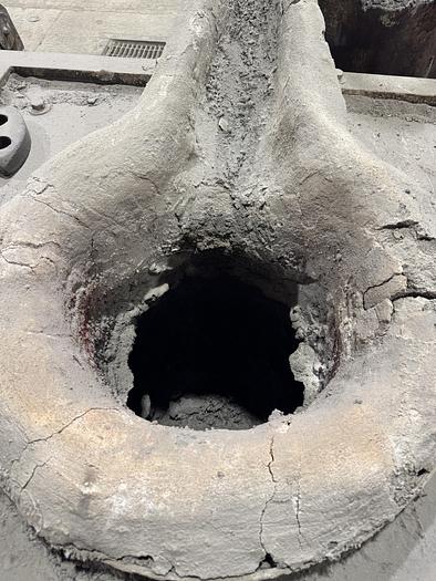 Used PILLAR 2,200 LB STEEL FRAME FURNACE BOX