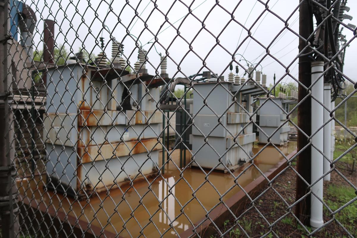 Used 2001 VIRGINIA 1650 KVA TRANSFORMER