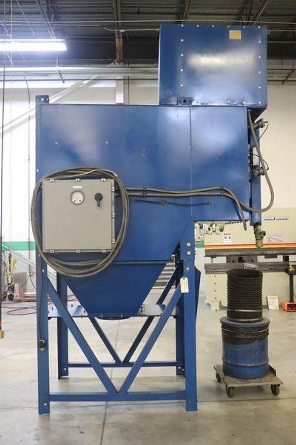 Used DONALSON TORIT DF 2DF8 CARTIDGE DUST COLLECTOR