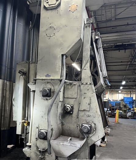 Used METFIN SERIES 1 600 BARREL TUMBLE BLAST MACHINE