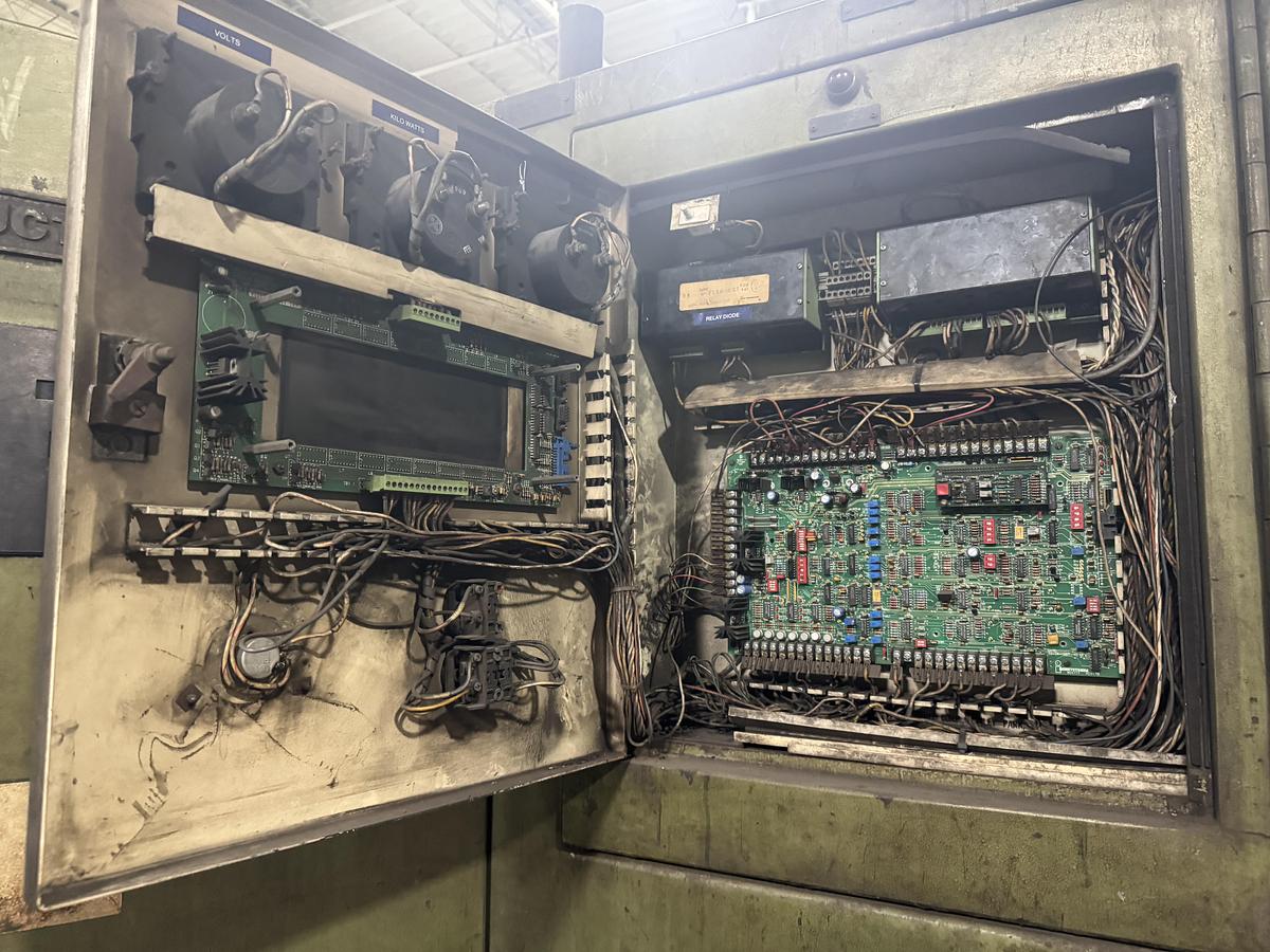 Used 1994 INDUCTOTHERM VIP POWER TRAK 350-10CR