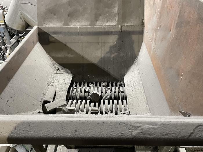 Used SSI SHREDDER 2400 Hx2