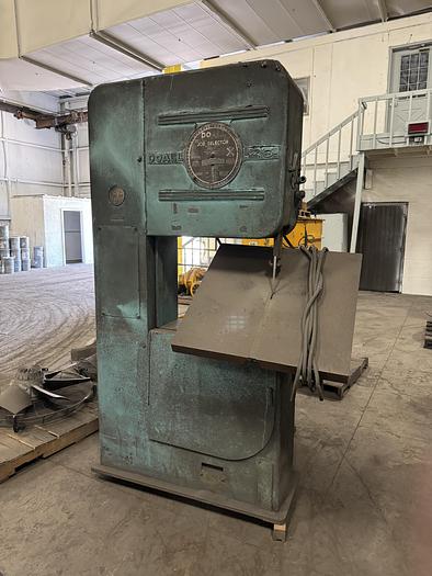 Used DO-ALL VERTICAL BAND SAW