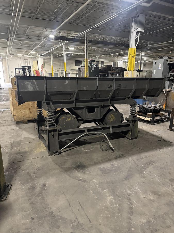 Used GENERAL KINEMATICS 2 WAY FEEDER