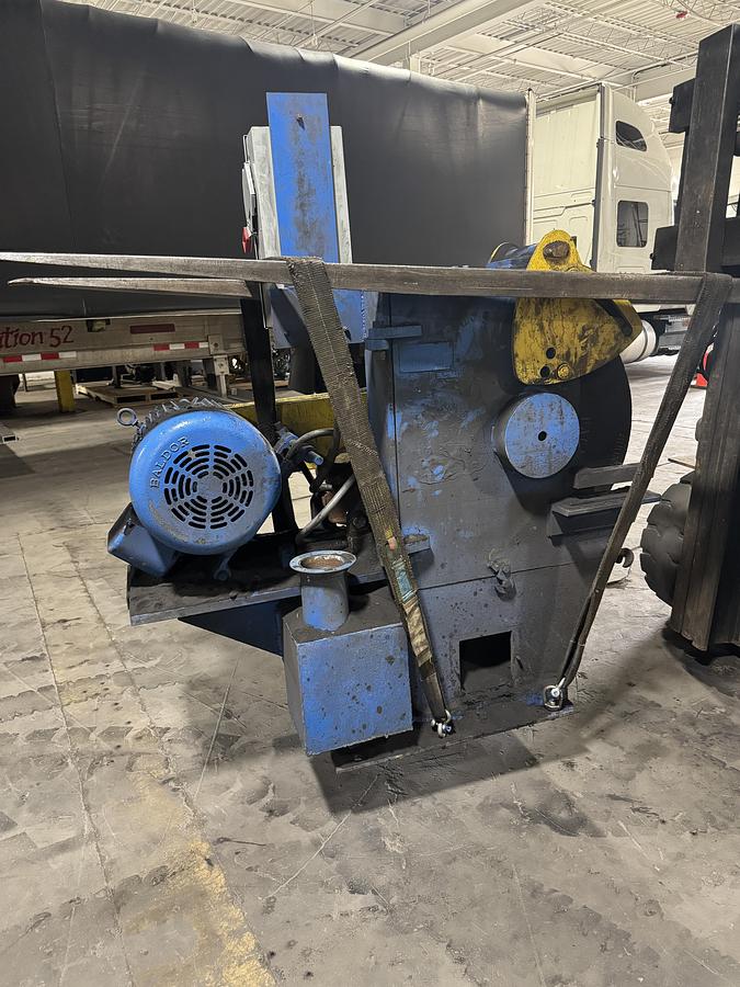 Used FOX 630 LH 30" SNAP TRAP GRINDER