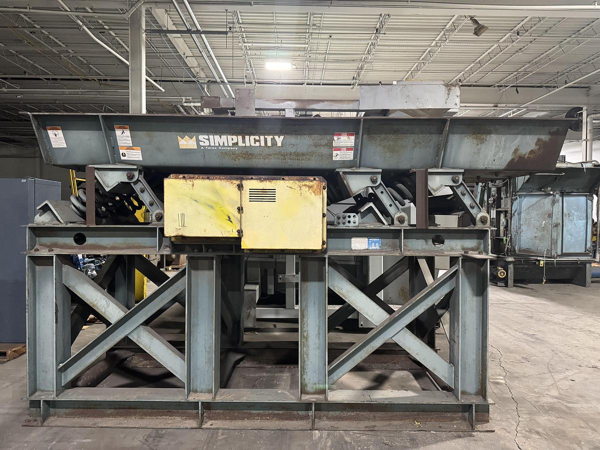 Used SIMPLICITY OSCILLATING CONVEYOR
