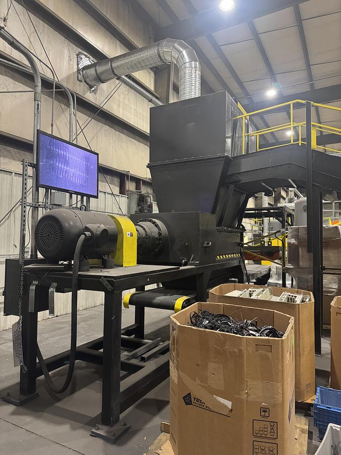Used 1998 SSI SHREDDING SYSTEMS 2400e DOUBLE SHAFT 200 HP