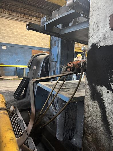 Used BRITISH MOLDING MACHINE BT7 JOLT ROLLOVER