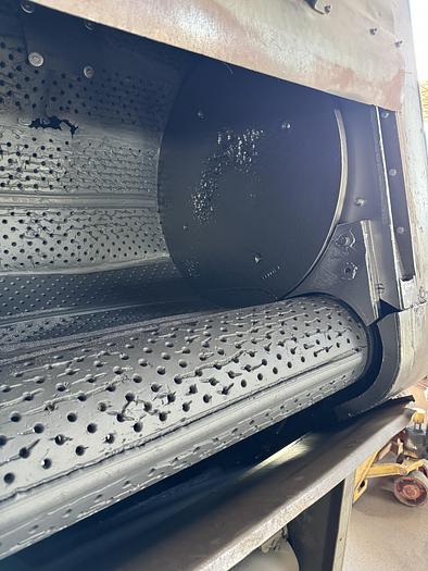 Used WHEELABRATOR 5 CU.FT. RUBBER BELT