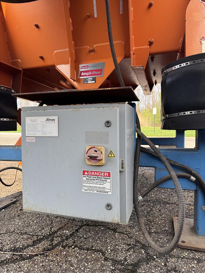 Used 2012 CARRIER AMPI-FLOW VIBRATORY FEEDER