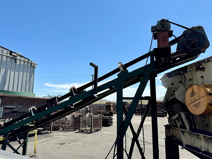 Used INCLINED 20" BELT TO SAND SCREEN