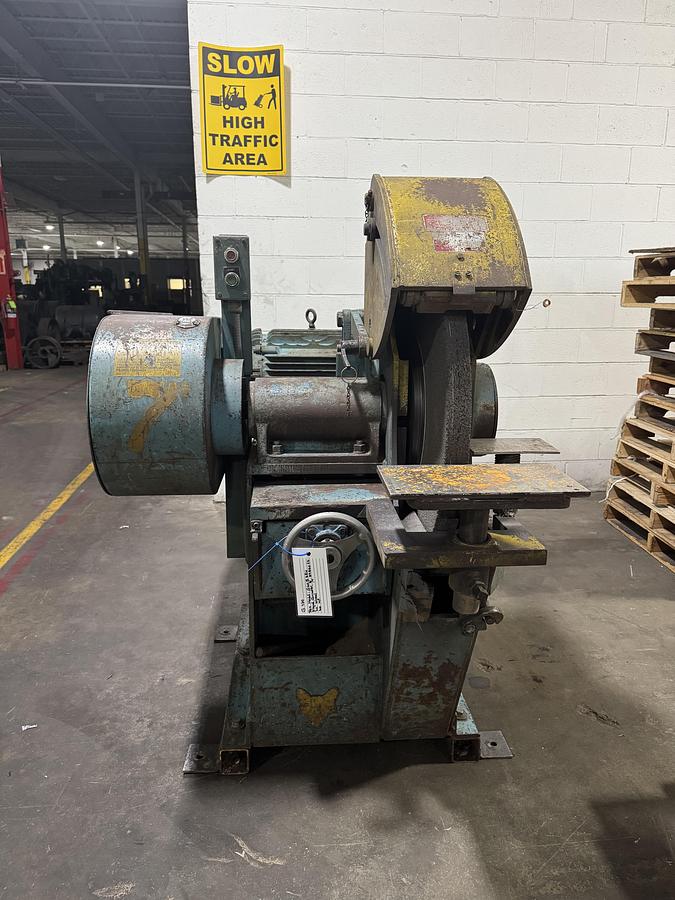 Used FOX G-60S3RH STAND GRINDER
