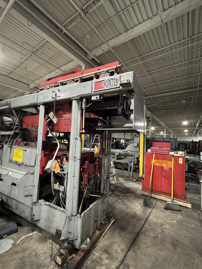 Used 2008 HUNTER XL-2024 AUTOMATIC MOLDING MACHINE