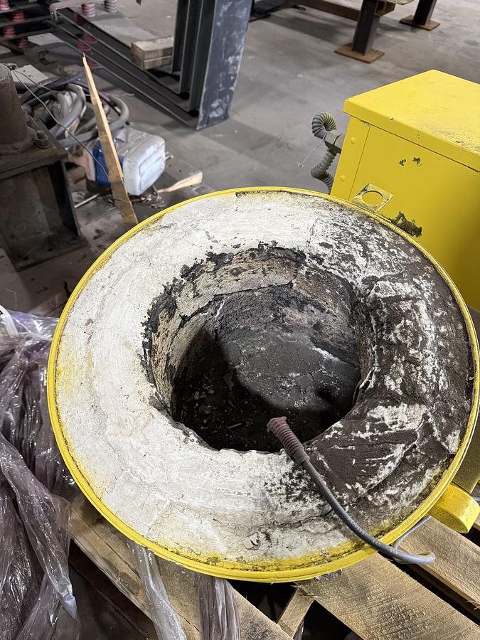 Used JOHNSON F-900 CRUCIBLE FURNACE