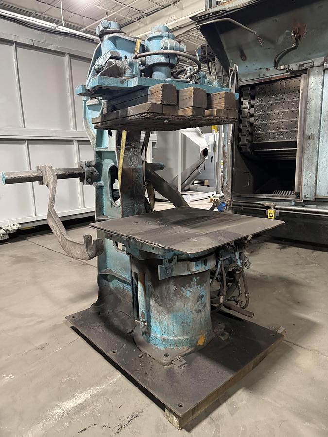 Used OSBORN 3191 ROTALIFT MOLDING MACHINE