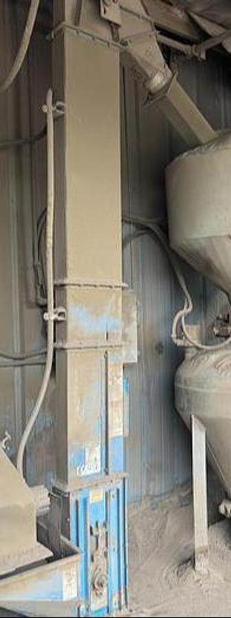 Used UNIVERSAL BUCKET ELEVATOR