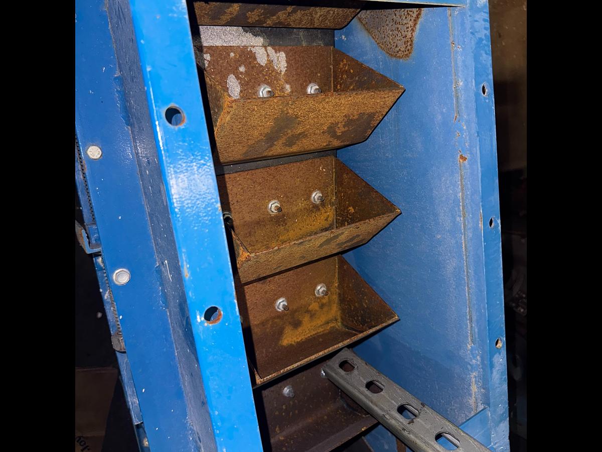 Used UNIVERSAL BUCKET ELEVATOR