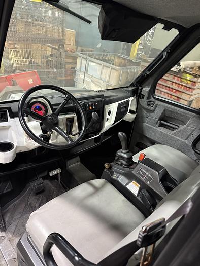 Used BOBCAT 3650 WITH PLOW