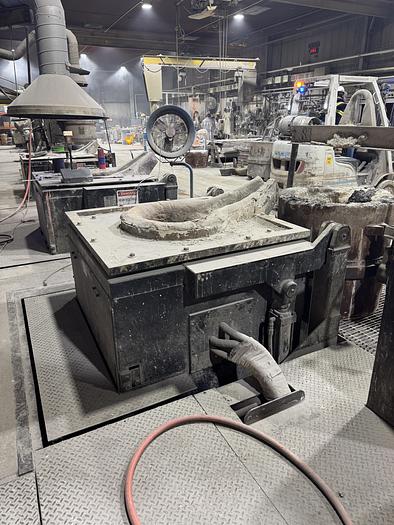 Used PILLAR 2,200 LB STEEL FRAME FURNACE BOX