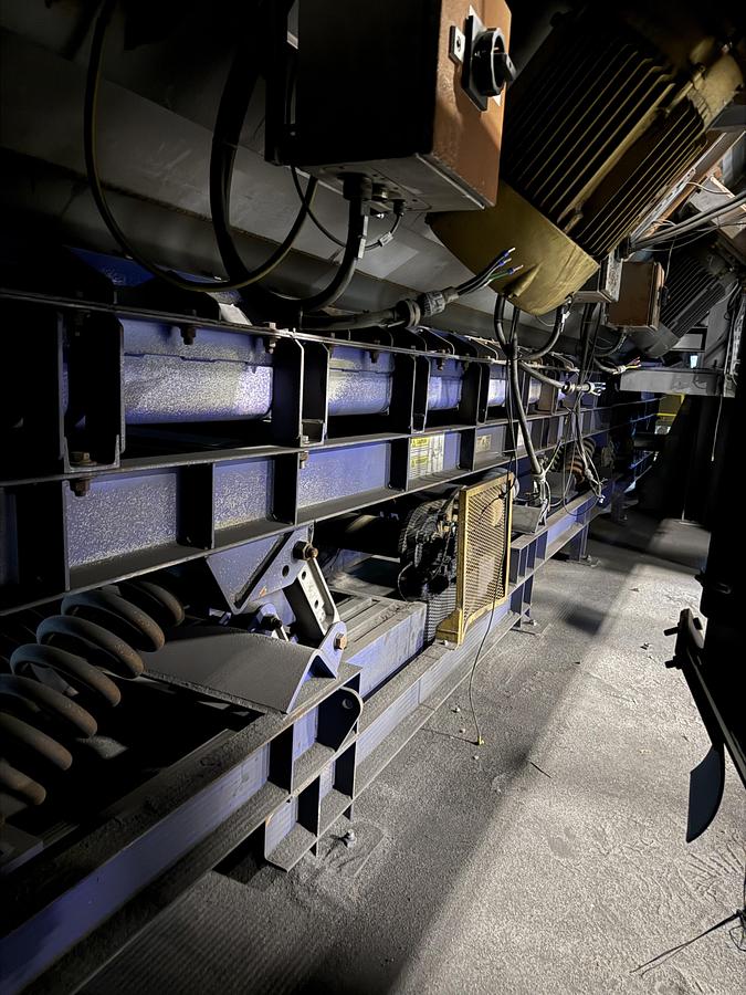 Used GENERAL KINEMATICS SCRT OSCILLATING CONVEYOR