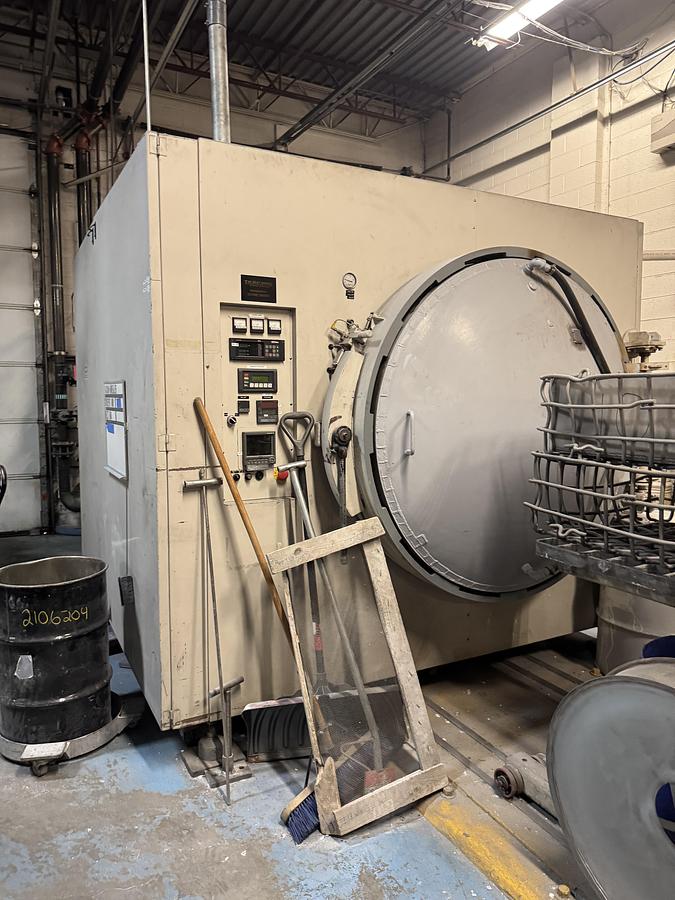 Used FURNACE SOURCE VACUUM ANNEALING FURNACE
