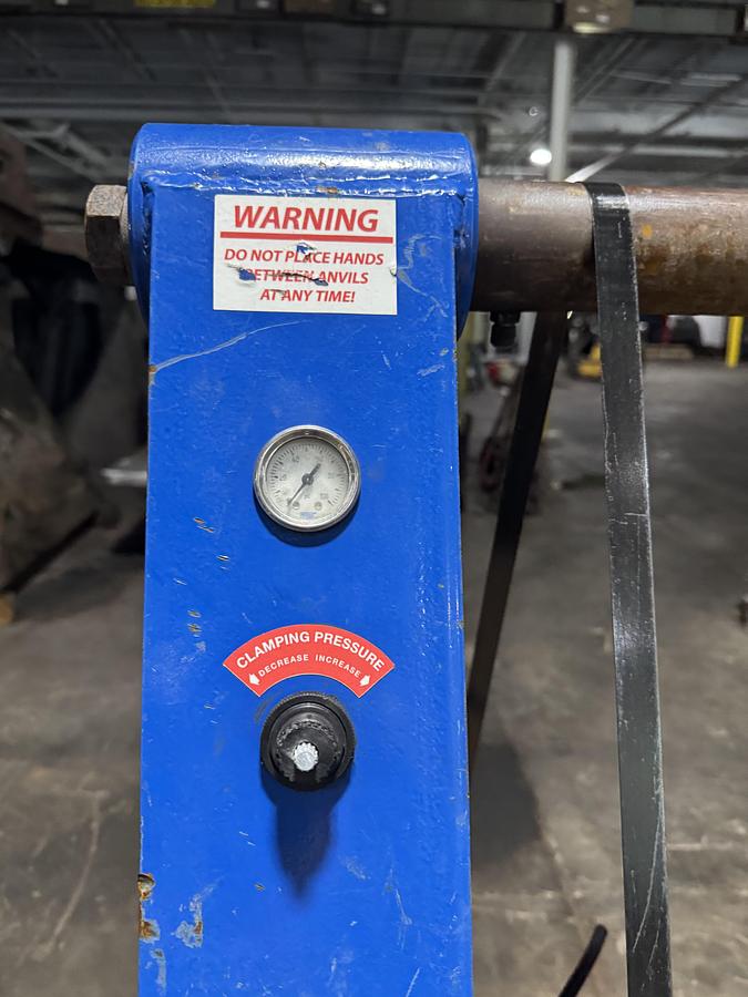 Used HERSCHAL KNOCKOUT MACHINE