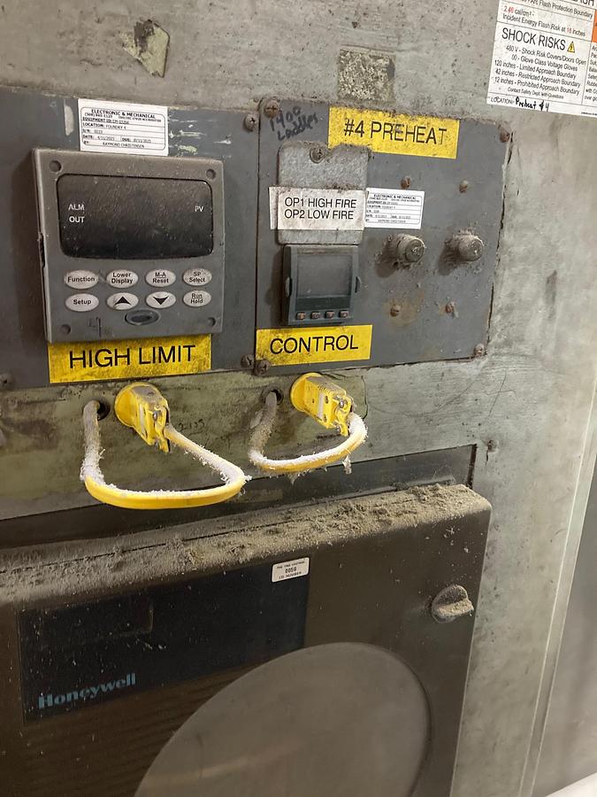 Used LINDBERG BURN OFF OVEN