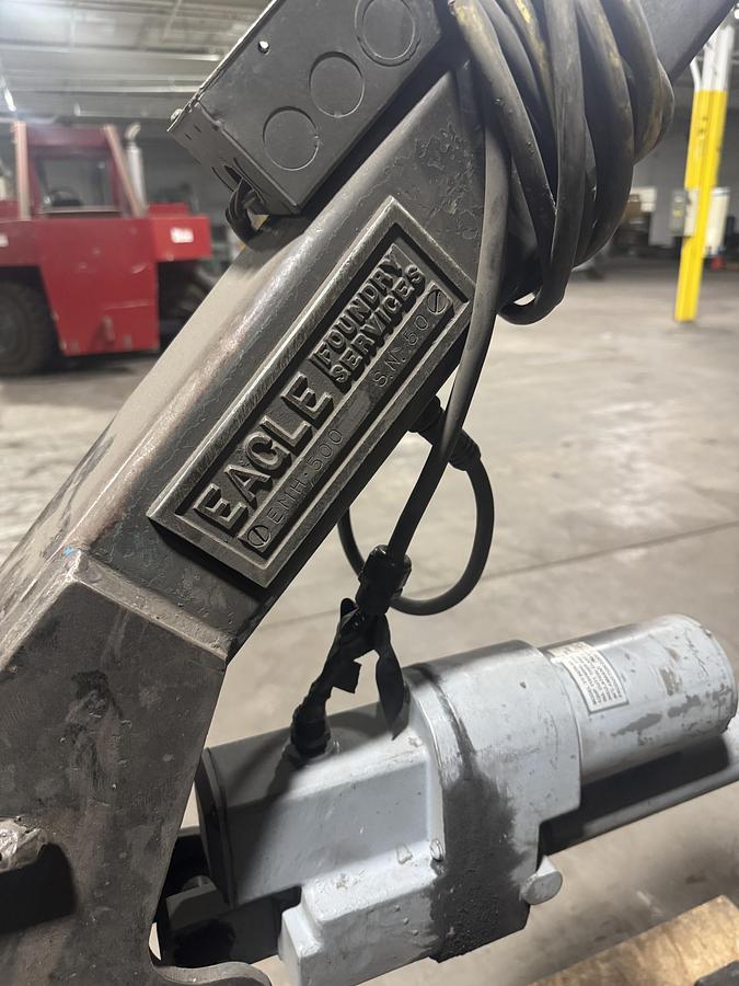 Used EAGLE EMH-500 MOLD HANDLER