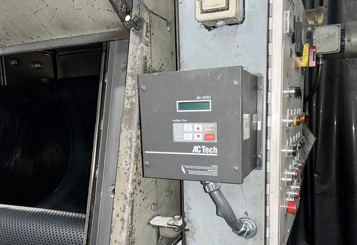 Used METFIN SERIES 1 600 BARREL TUMBLE BLAST MACHINE